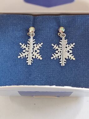 Vintage Avon Silver Snowflake Drop Earrings with Aurora Crystal Studs
